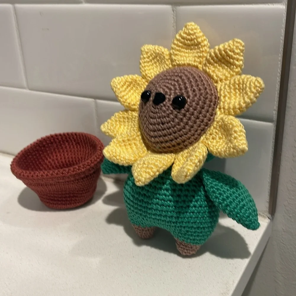 Flower Child Sunflower Bear Hand Crafted Figure and Pot Amigurumi Crochet Decor - Picture 5 of 13